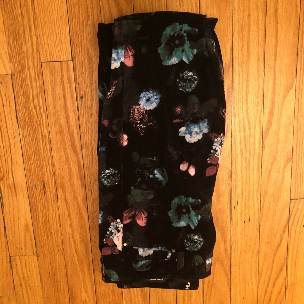 Pants - Picture 2 of 4